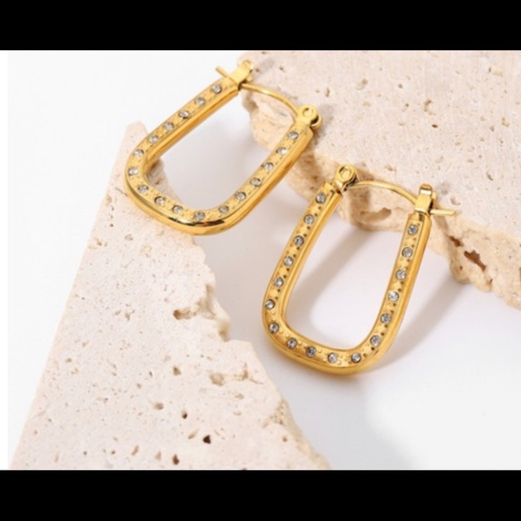 U-Shaped inlaid Cubic Zir Hoop Earrings - Picture 1 of 3